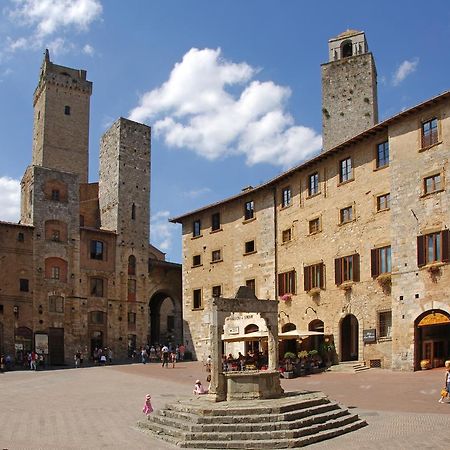 Leon Bianco Hotel San Gimignano Exterior photo