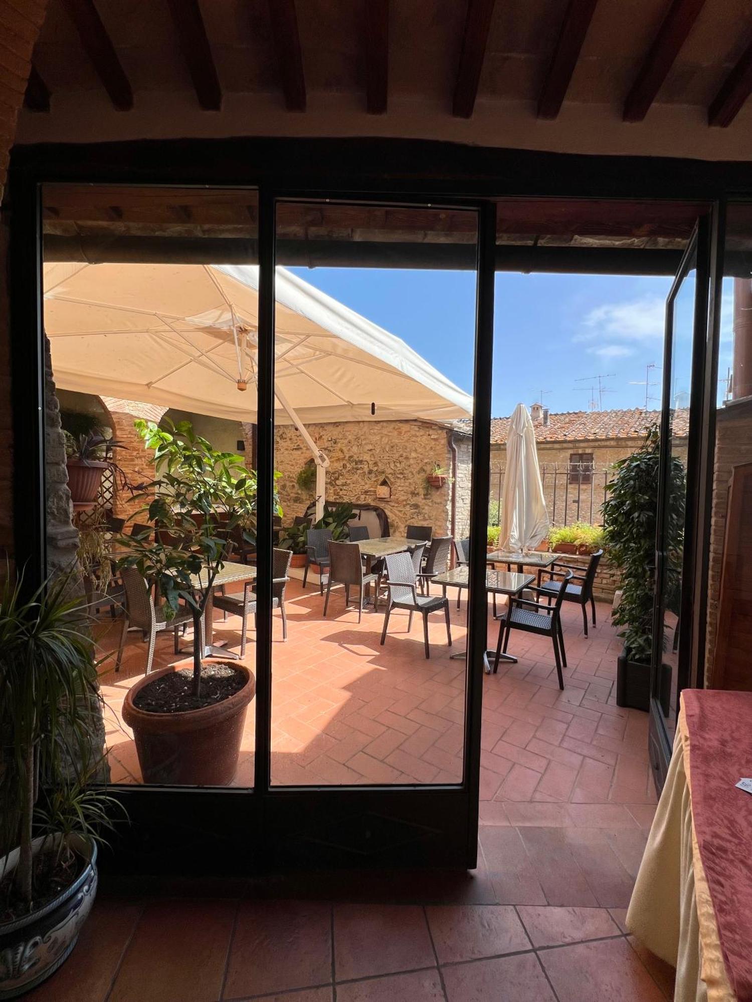 Leon Bianco Hotel San Gimignano Exterior photo